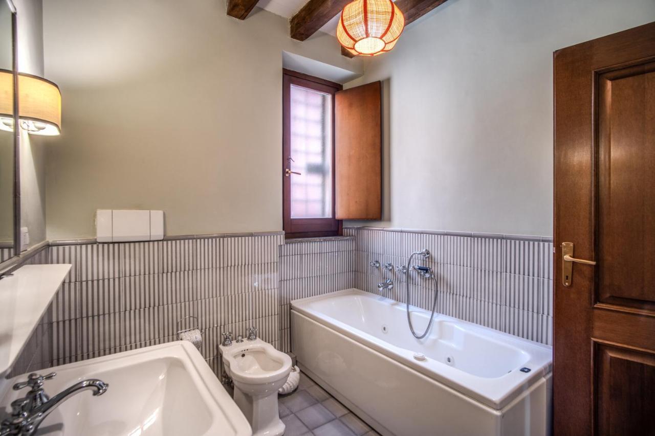 Apartment Sant'eligio Attic With Exclusive Terrace Campo Di Fiori Rom